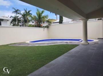 Casa · 456m² · 7 Recámaras · 5 Estacionamientos · Casa Sola en Venta en Fraccionamiento Cerrado con Vigilancia