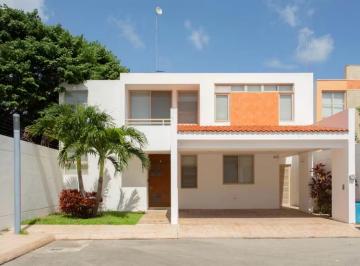 Casa · 220m² · 3 Recámaras · 4 Estacionamientos · Casa - Fraccionamiento Dunas