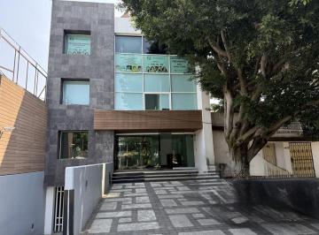 Edificio · 150m² · 2 Estacionamientos · Edificio Comercial en San Cristóbal