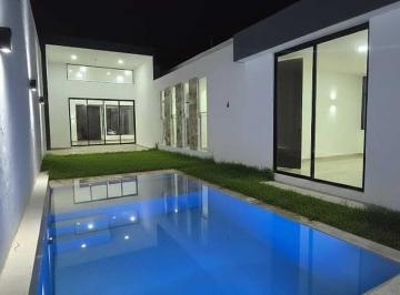 Casa · 210m² · 3 Recámaras · 2 Estacionamientos · Casa en Venta en Merida Dzitya un Piso