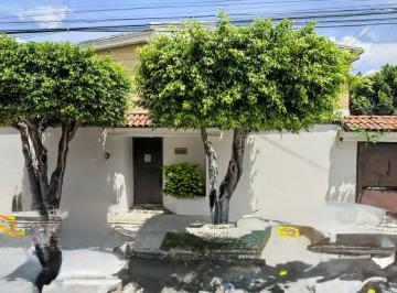 Casa de 3 habitaciones, Zapopan · Casa en Venta en La Calma, Zapopan, Jalisco.