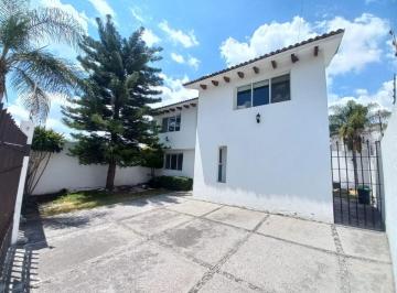 Casa de 4 habitaciones, Querétaro · Casa en Renta en Juriquilla