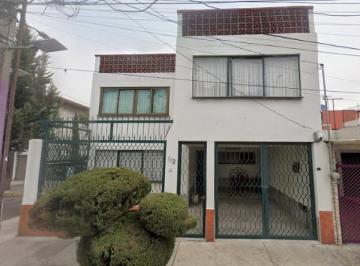 Casa de 4 habitaciones, Iztapalapa · Casa en Venta Av Río Tuxpan 112, Paseos de Churubusco, Iztapalapa, Cdmx