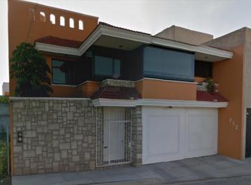 Casa de 3 habitaciones, Tehuacán · Casa con 3 Recámaras y 251 m² de Terreno en Venta, Aquiles Serdán, Puebla