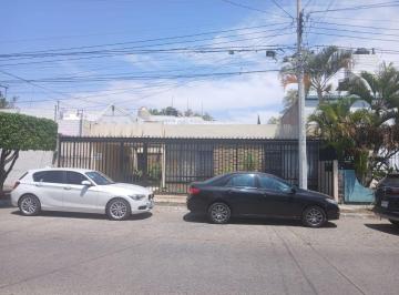 Casa de 4 habitaciones, Guadalajara · Casa de Una Planta, en Jardines del Bosque