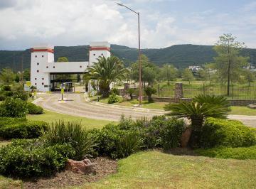 Terreno / Lote , Lagos de Moreno · Terreno en Venta en Valle de Los Reyes, Complejo Residencial Campestre a 15 Minutos de Plaza Mayor