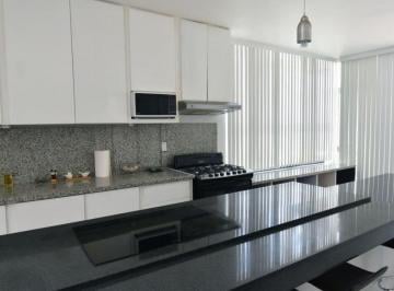 Casa de 8 habitaciones, El Salto · Residencia en Venta en Country Club Atlas con Acceso Al Golf y Alberca