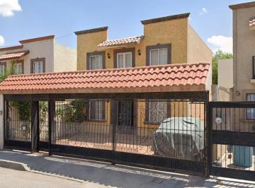 Casa de 3 habitaciones, Juárez · Casa con 3 Recámaras en Venta, 150 m² Superficie de Terreno, Fuentes del Seminario