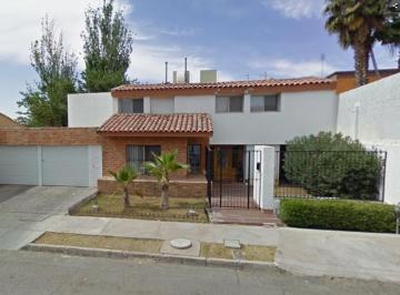 Casa de 5 habitaciones, Juárez · Casa con 5 Dorm. en 420 m² Superficie de Terreno en Venta en Rincones de San Marcos