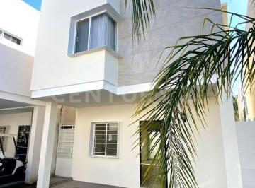 Casa en condominio · 96m² · 3 Recámaras · 2 Estacionamientos · Casa en Renta en Punta Santa Mónica