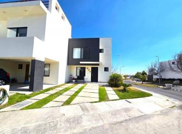 Casa · 148m² · 3 Recámaras · 2 Estacionamientos · Casa en Venta en Zibata
