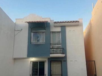 Casa · 3 Recámaras · 2 Estacionamientos · Casa en Venta en Fracc. Acueducto