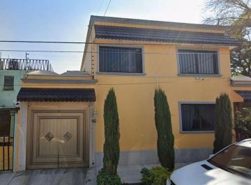 Casa de 4 habitaciones, Venustiano Carranza · Casa en Venta Jardin Balbuena, Venustiano Carranza