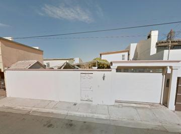Casa de 3 habitaciones, Mexicali · Casa con 3 Recámaras y 329 m² de Terreno en Venta, Chapultepec