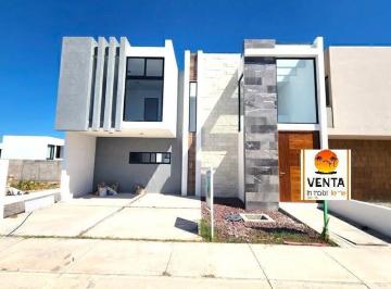 Casa · 215m² · 3 Recámaras · 2 Estacionamientos · Casa en Venta en La Reserva Juriquilla