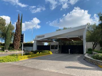73d231e34db4c6e38a91c7b873854e8be188133629ad3a94455096500639aee1 · Terreno en Venta en Residencial Campestre Campo de Golf Sur