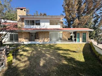 Casa de 3 habitaciones, Naucalpan de Juárez · Casa en Venta con Doble Seguridad en Paseos del Bosque