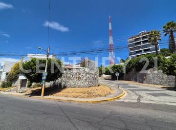 Terreno / Lote · 232m² · 3 Estacionamientos · Propiedad en Esquina en Renta en Teziutlán Sur, Col. La Paz, Puebla