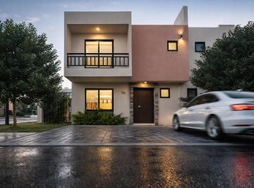 Casa de 3 habitaciones, Querétaro · Casa en Venta en Querétaro, Ciudad del Sol. Gran Ubicación y de Oportunidad!