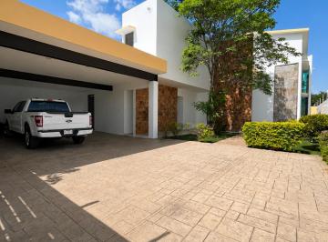 Casa de 4 habitaciones, Mérida · Casa con 4 Habitaciones en Venta, 904 m² Superficie de Terreno, Dzityá