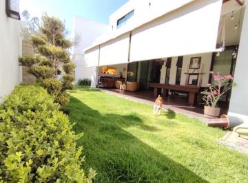 Casa de 4 habitaciones, Tlajomulco de Zúñiga · Casa en Venta en Provenza Residencial