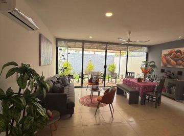 624cb03f83355286061ffb4761320720dff71e85c1a4c2af9e5c6956fb147072 · Townhouse en Venta | Cholul