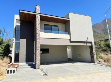 Casa de 3 habitaciones, Santiago · Casa en Venta Carretera Nacional, Santiago Nl Aysso