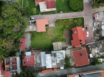 Terreno / Lote · 300m² · 3 Recámaras · Terreno en Venta con Construcción en Fraccionamiento Las Mercedes Jiutepec Morelos
