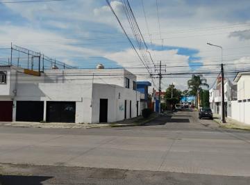 Casa de 6 habitaciones, Puebla · Casa en Venta a Pie de Calle en Colonia Jardines de San Manuel