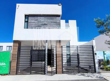 Casa en condominio · 168m² · 3 Recámaras · 2 Estacionamientos · Casa Nueva Al Norte