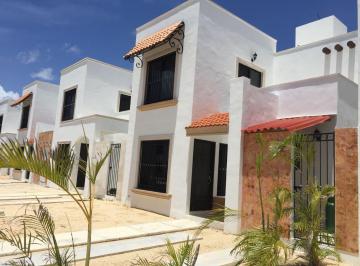 Casa · 107m² · 2 Recámaras · 1 Estacionamiento · Casa en Renta en Playa del Carmen Residencial Marsella 2