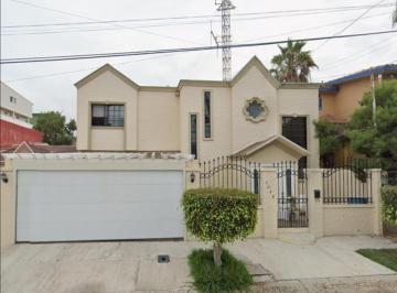 Casa de 4 habitaciones, Tijuana · ¡última! Playas de Tijuana, Costa Oro: Vista Mar, Alta Plusvalía y Gran Ahorro Muy Bajo de Mercado.