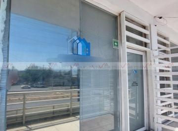 Local comercial · 35m² · 1 Recámara · 8 Estacionamientos · Local Comercial en Renta en Mitras Sur