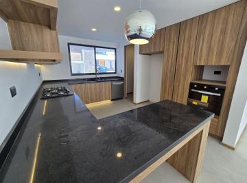 Casa de 4 habitaciones, San Andrés Cholula · Moderna Casa Campeche Lomas de Angelopolis