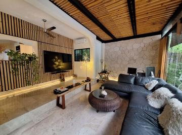 Casa de 3 habitaciones, Solidaridad · Casa en Playacar a Solo Pasos del Acceso a Mar, Ubicacion Privilegiada Zona Hotelera