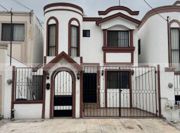 Casa · 186m² · 3 Recámaras · 1 Estacionamiento · Casa en Renta en Cima de Las Cumbres