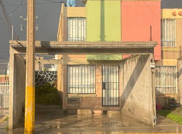 Casa en Venta de 2 habitaciones Los Héroes Tecámac · Casa en Esquina