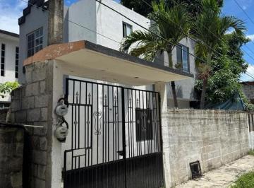 Casa · 70m² · 2 Recámaras · 2 Estacionamientos · Casa en Emilio Portes Gil