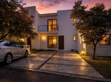 Casa de 3 habitaciones, El Marqués · Casa en Venta en Ciudad Maderas, 3 Recámaras, 3 Baños Completos, Perfecta!