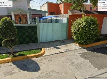 Casa de 3 habitaciones, Tlalnepantla de Baz · Venta Casa en Fracc. Jacarandas