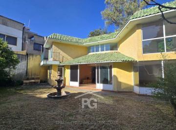 Casa de 3 habitaciones, Xochimilco · Casa en Venta en Xochimilco | Amplio Terreno 389 m² | Jardín | 4.4 m