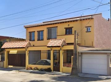 Casa de 3 habitaciones, Tijuana · Casa con 230 m² Superficie de Terreno y 3 Recámaras en Venta en Otay