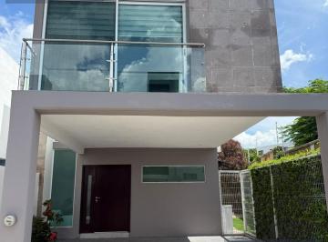 Casa · 156m² · 3 Recámaras · 2 Estacionamientos · Casa en Venta. San Isidro Juriquilla