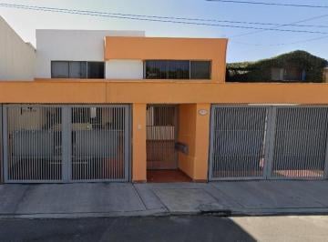 Casa de 3 habitaciones, Querétaro · Venta de Casa en Jardines de La Hacienda Queretaro