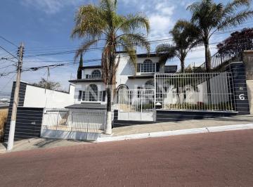 Casa · 378m² · 3 Recámaras · 4 Estacionamientos · Venta de Casa en Balcones Coloniales