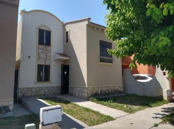 Casa de 3 habitaciones, Saltillo · Casa en Renta Al Sur, Hacienda El Cortijo