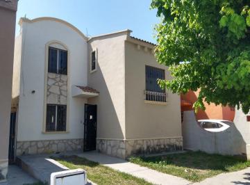 Casa 120m² Renta Fraccionamiento Hacienda el Cortijo · Casa en Renta Al Sur, Hacienda El Cortijo