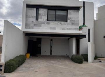 5d60cf4c36f9eee9278c00168fa4e00c1ab5d3d18a25b833070ca57501c81420 · Casa en Venta en Fracc. Alto Lago