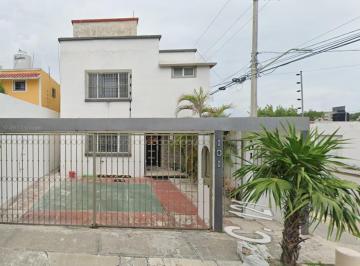 Casa de 3 habitaciones, Benito Juárez · Venta de Casa en Akimpech Cancún Quintana Roo
