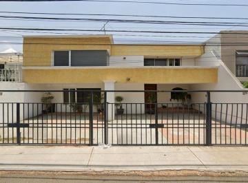 Casa de 4 habitaciones, Querétaro · Venta de Casa en San Javier Queretaro